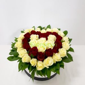 Aranžmani u kutiji – Flower Box – 002 Flower box u obliku srca
