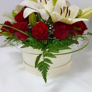Aranžmani u kutiji – Flower Box – 016 Crvene ruže u kutiji