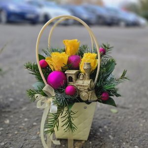 Novogodišnji aranžmani – 032 – Novogodisnji cvetni aranzman