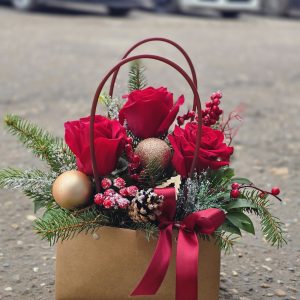 Novogodišnji aranžmani – 033 – Novogodisnji cvetni aranzman