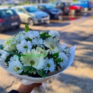 Buket – 097 – Buket od belog cveca